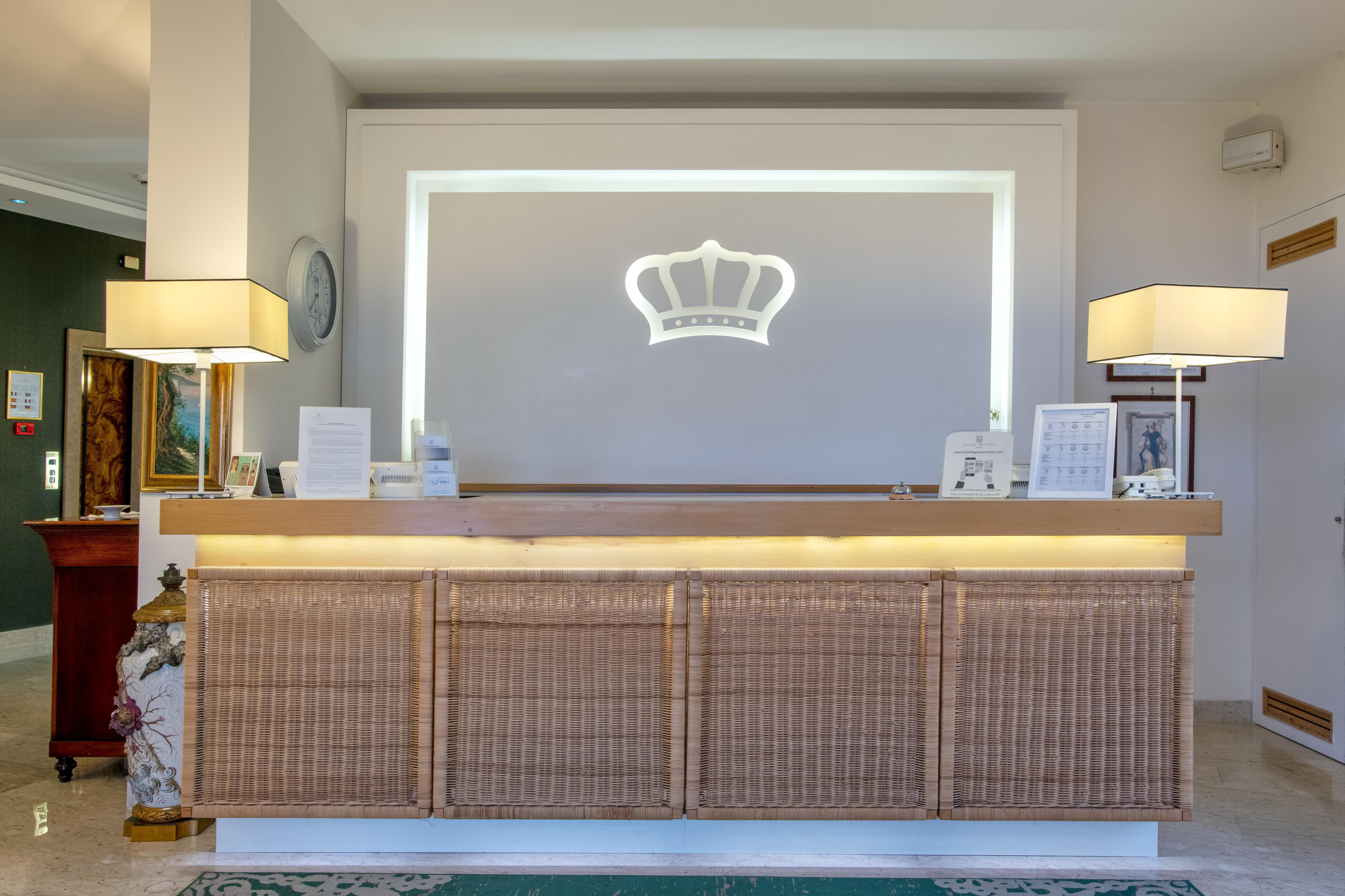Boutique Hotel Regina Сорренто Экстерьер фото
