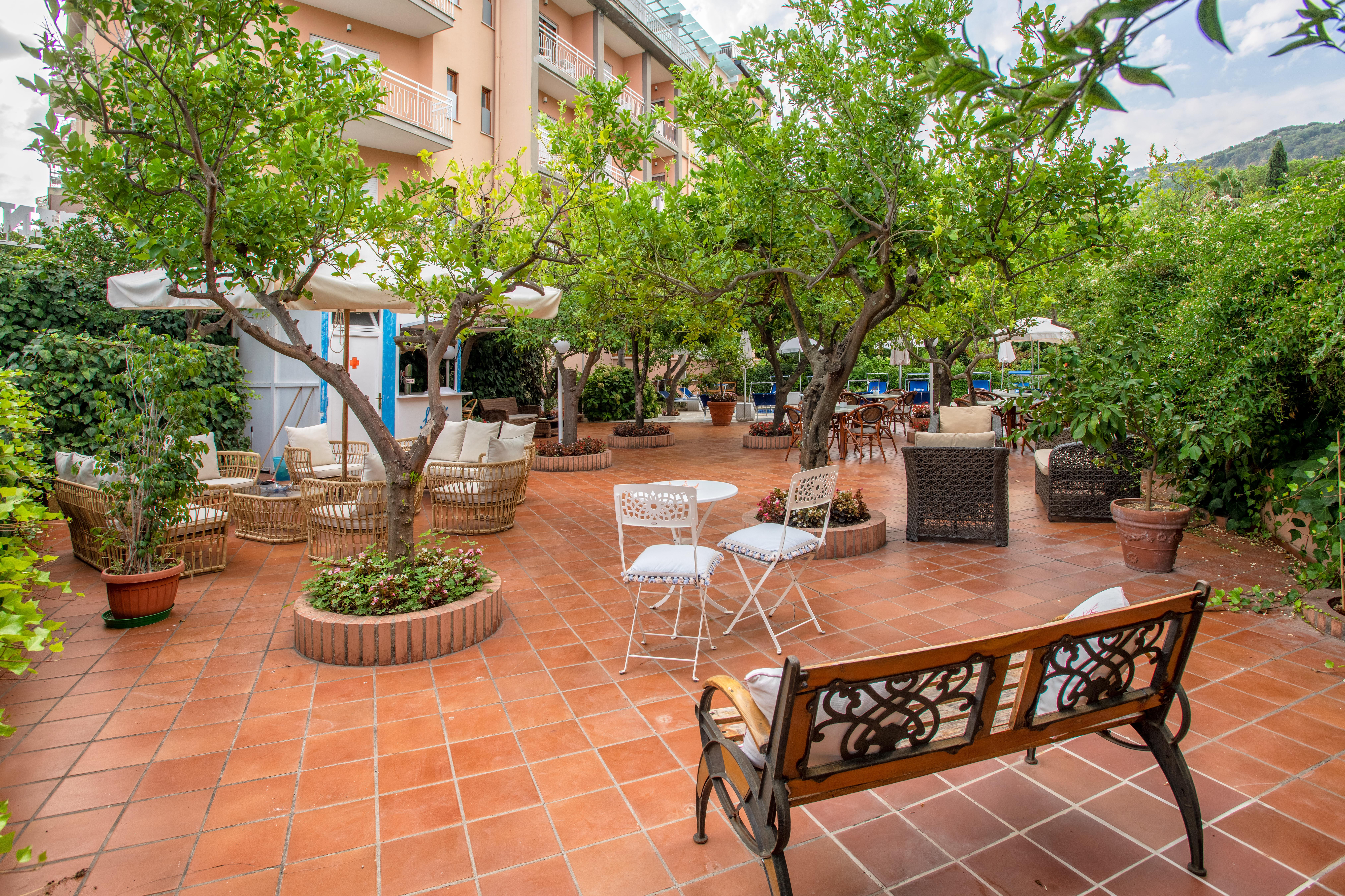 Boutique Hotel Regina Сорренто Экстерьер фото