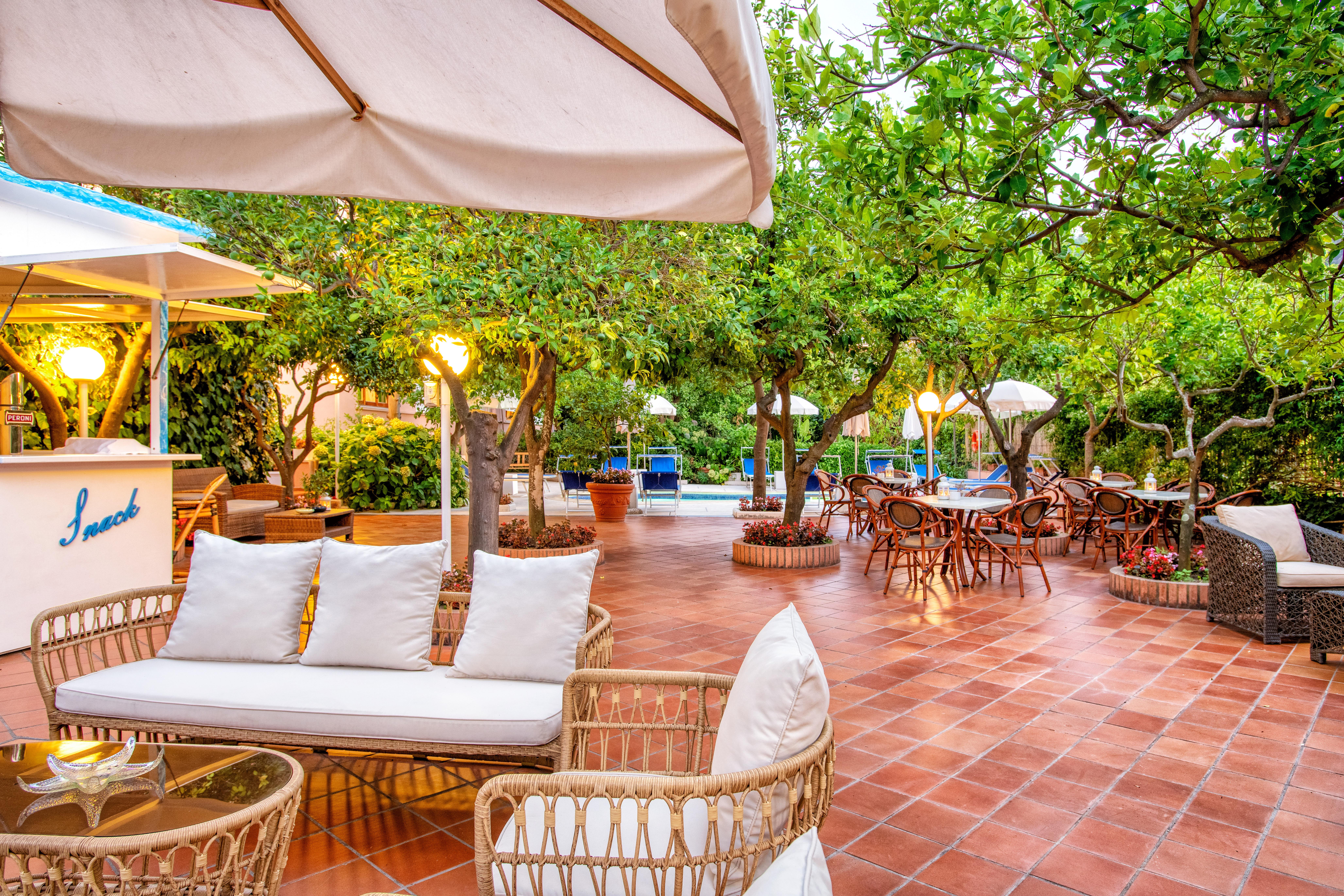 Boutique Hotel Regina Сорренто Экстерьер фото