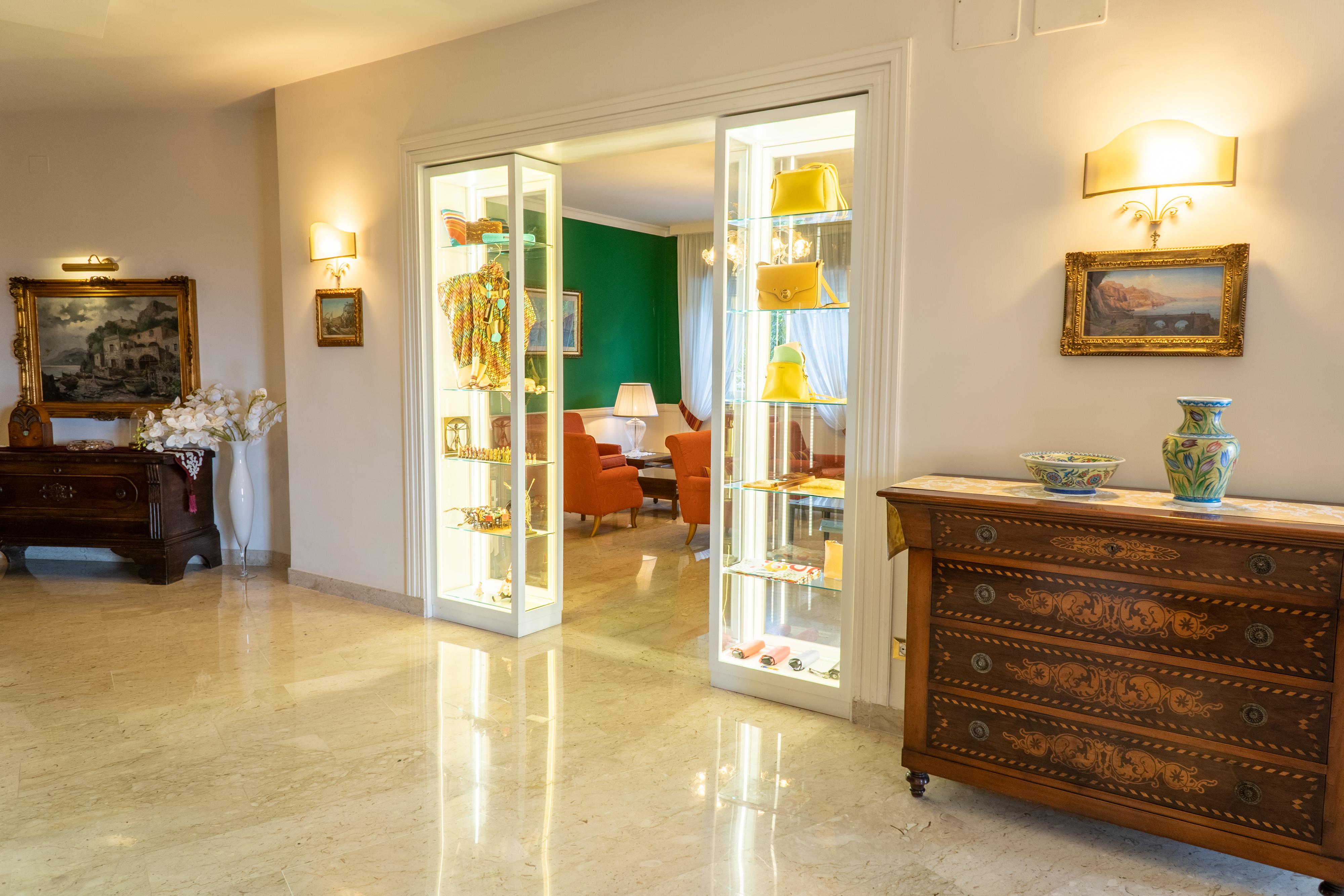 Boutique Hotel Regina Сорренто Экстерьер фото