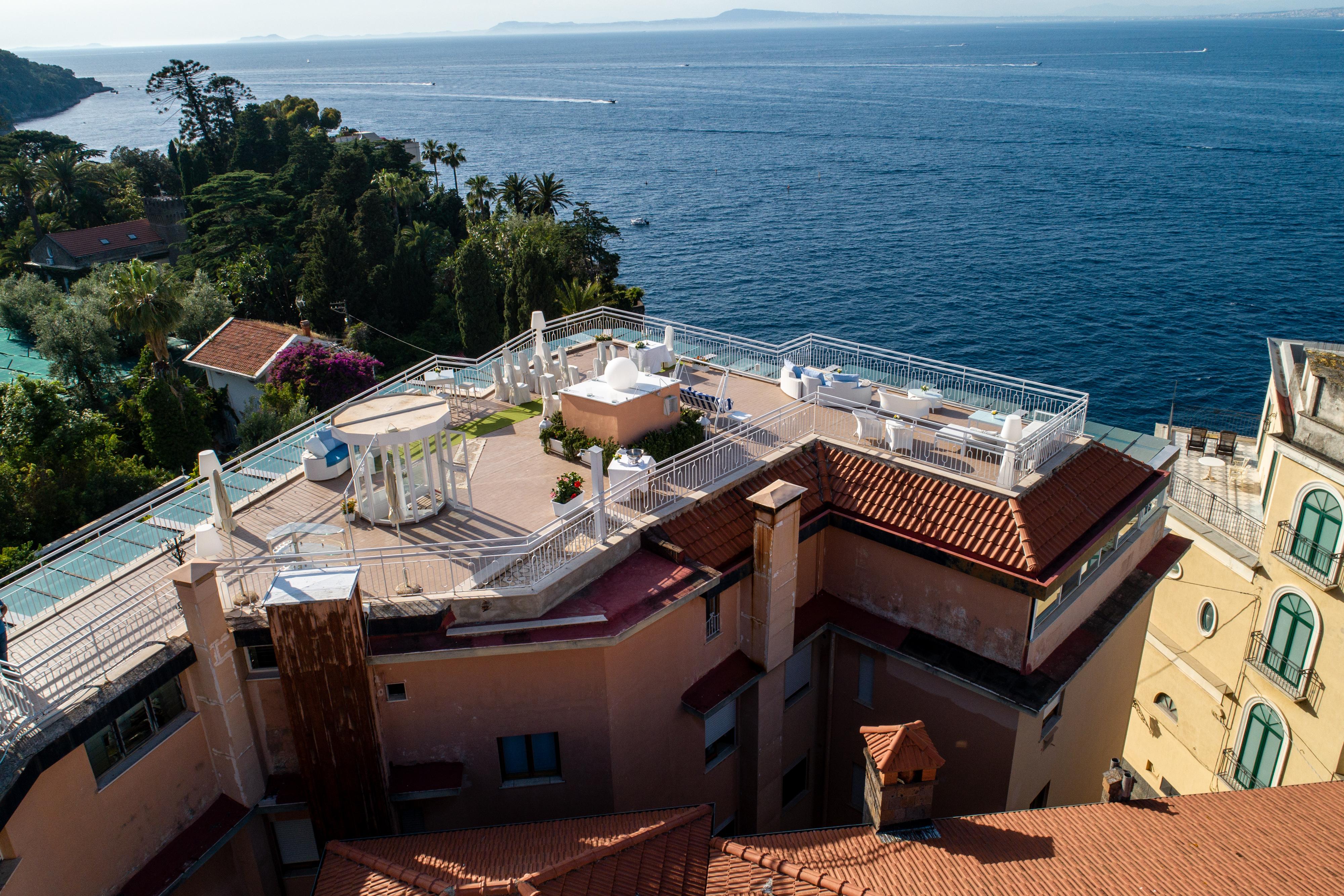 Boutique Hotel Regina Сорренто Экстерьер фото